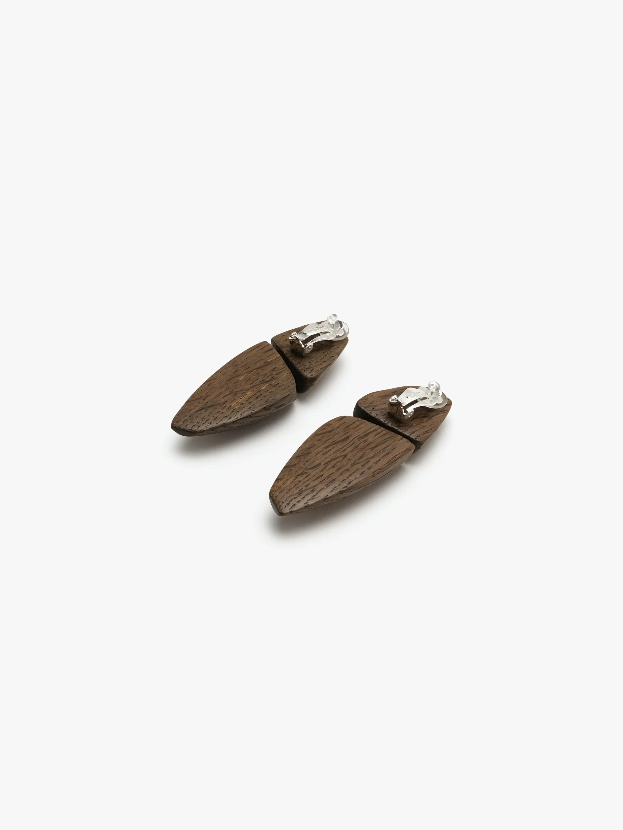 Ara earring: bog oak - Image 3