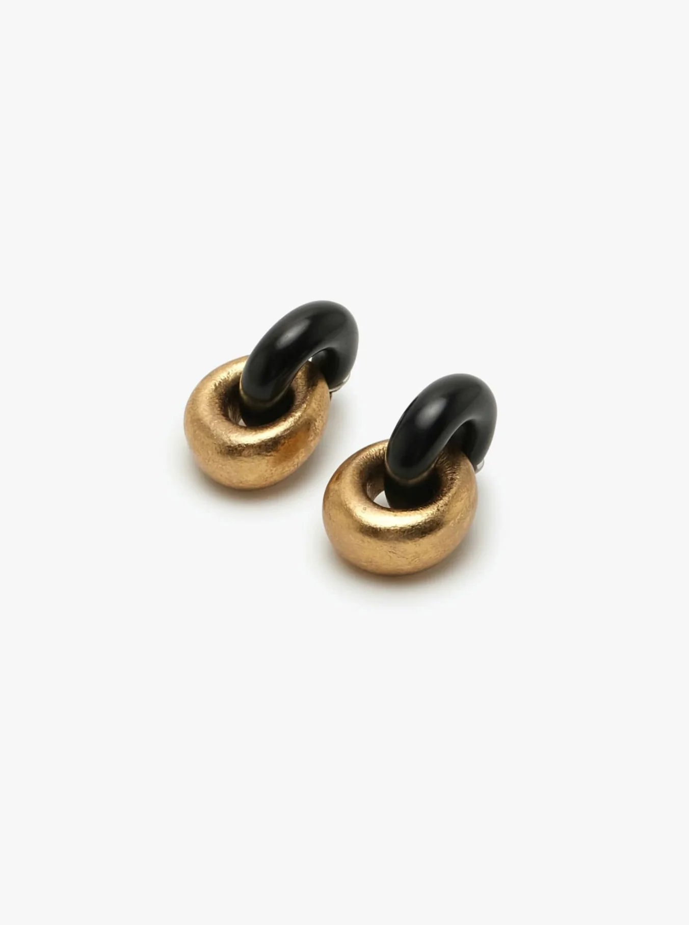 Havana earrings: black and gold - Image 3