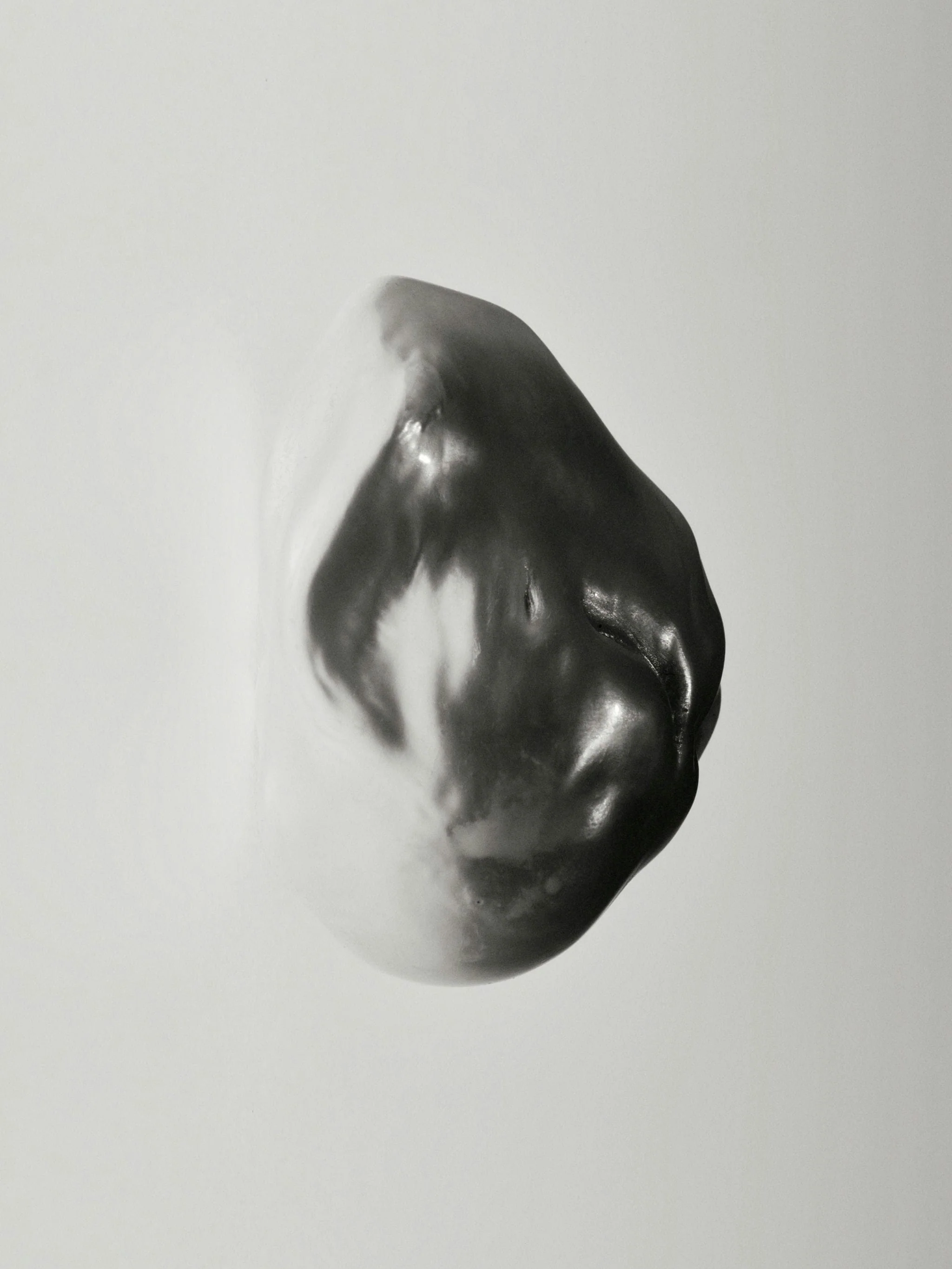 Cadre stud earrings: baroque pearl - Image 8