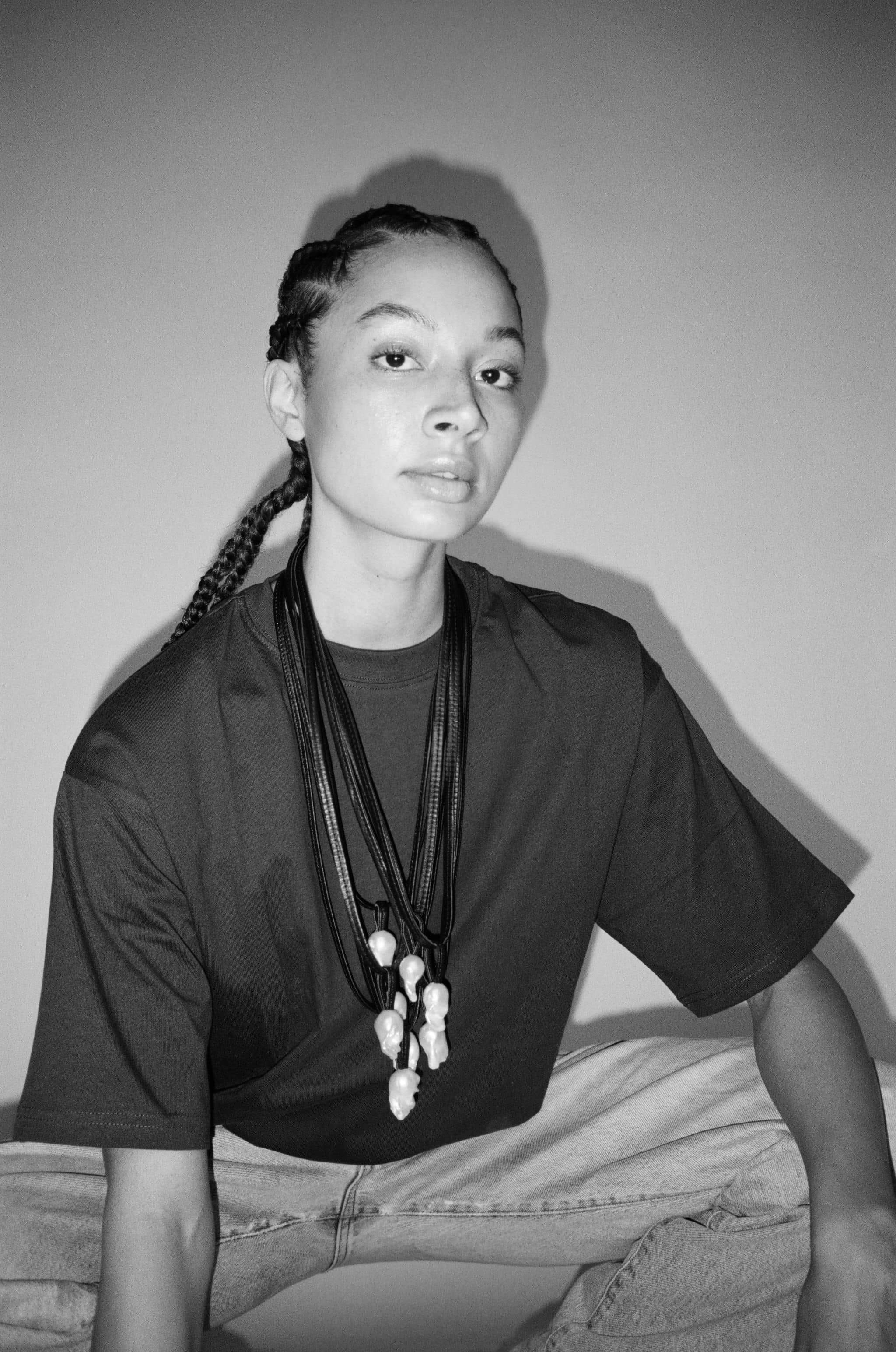 Clivé necklace: baroque pearls, leather - Image 3