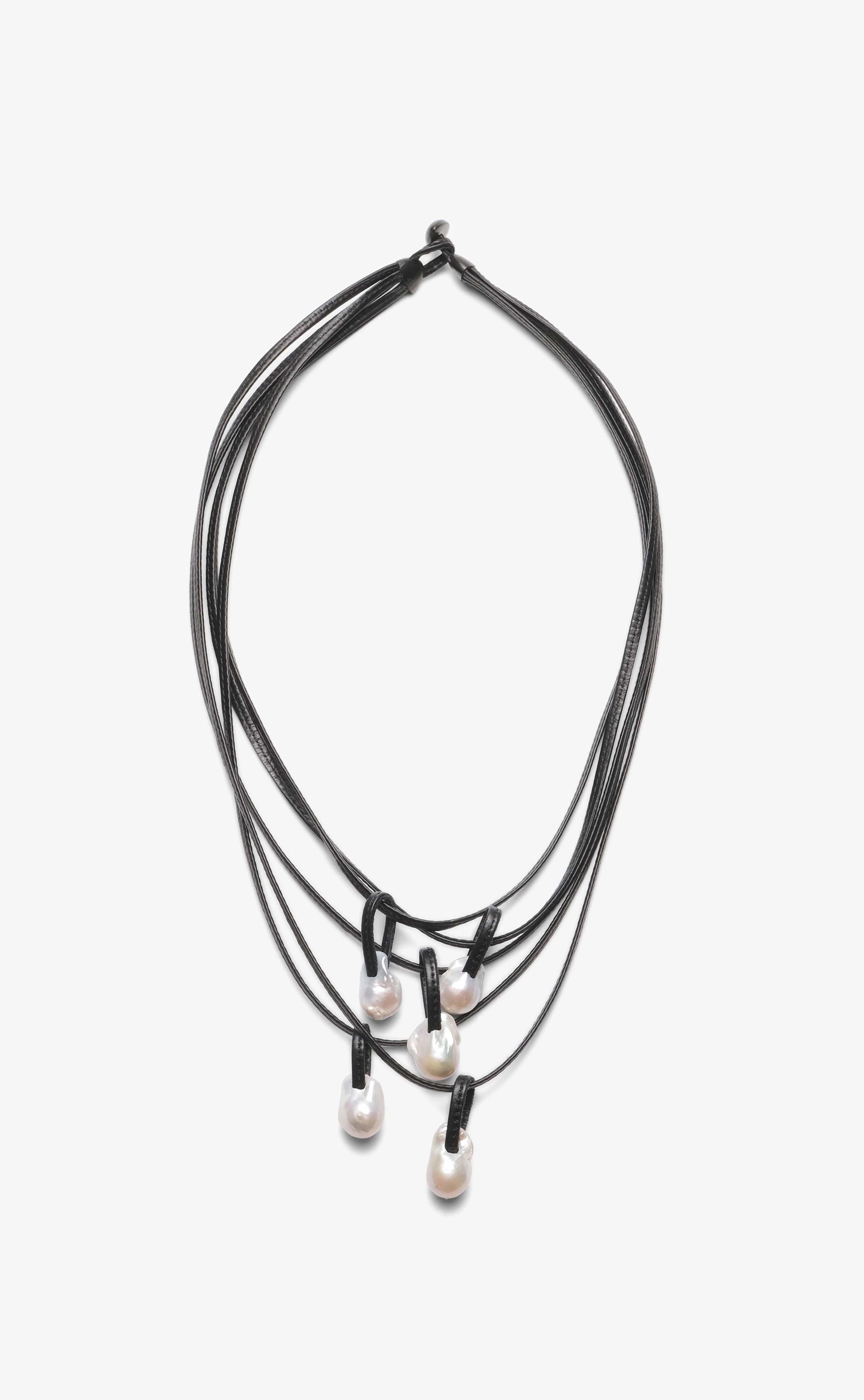 Clivé necklace: baroque pearls, leather - Image 5